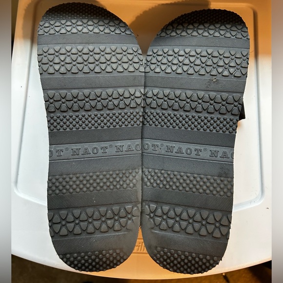 Naot sandals - Picture 5 of 6